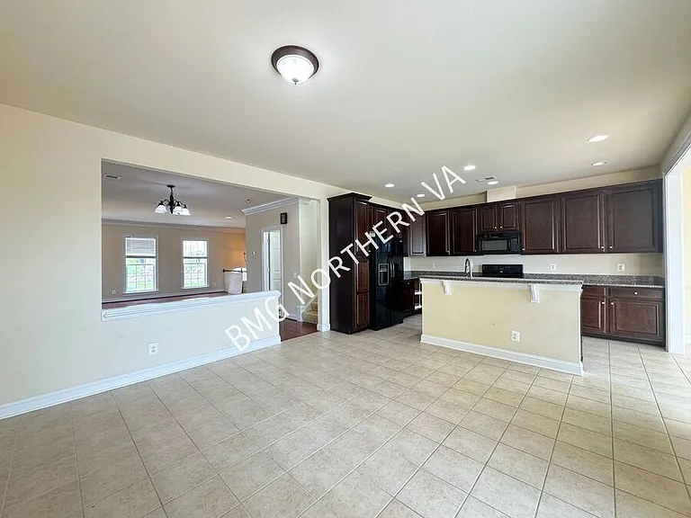 20647 Erskine Ter — Photo 10