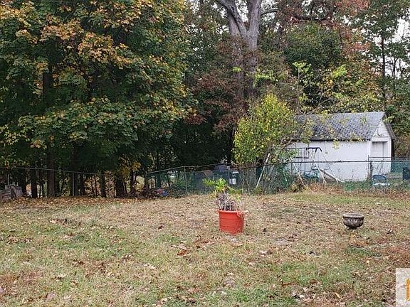 5th image of 402 S 7th Ave