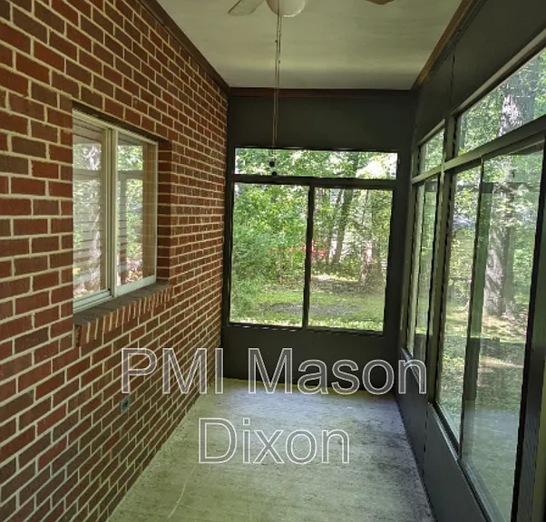 944 Fern Trl — Photo 20