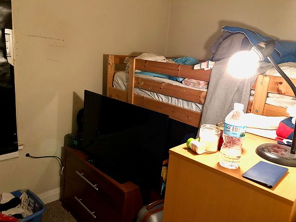 4th image of 2549 N Marshfield Ave APT 1R
