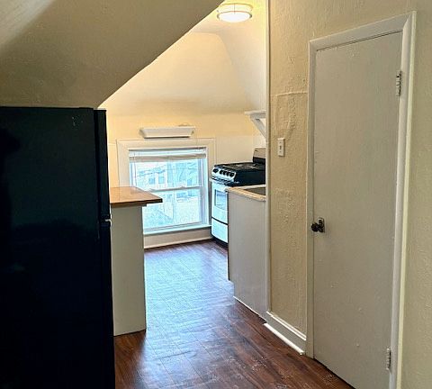 5th image of 3532 Baltimore Ave APT 3