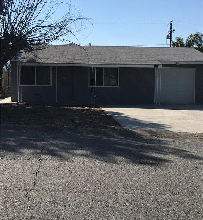 2nd image of 33075 Adelfa St