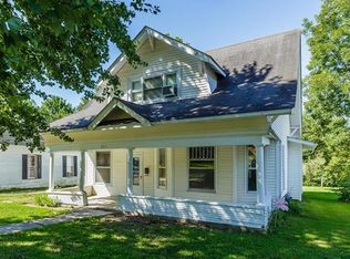 605 N 5th St, Elsberry, MO 63343