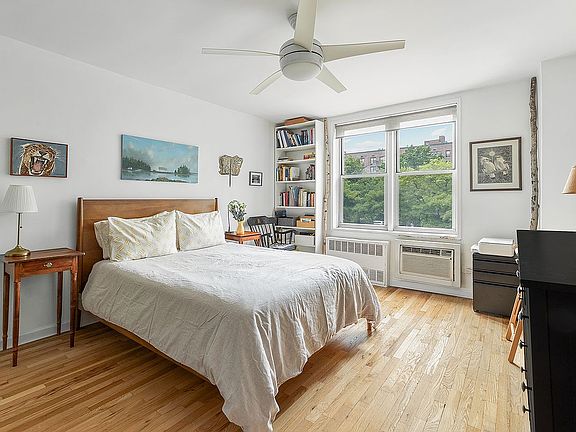 5th image of 525 Ocean Pkwy APT 2J