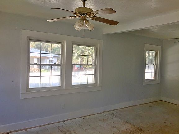 5th image of 1605 E University Ave