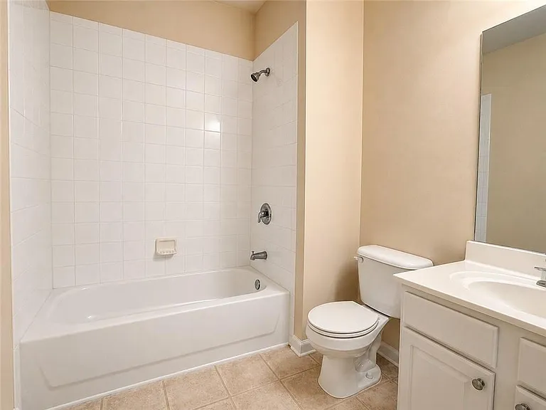 6065 Cameron Pointe — Photo 18