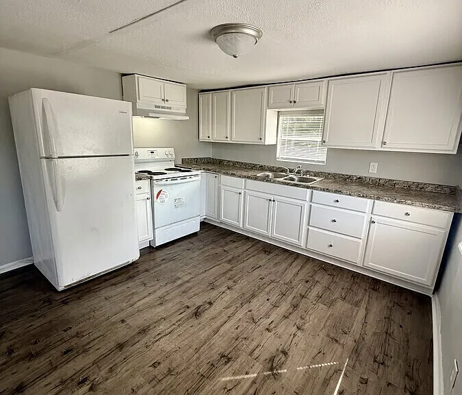 4351 Putnam Ave #4 — Photo 7