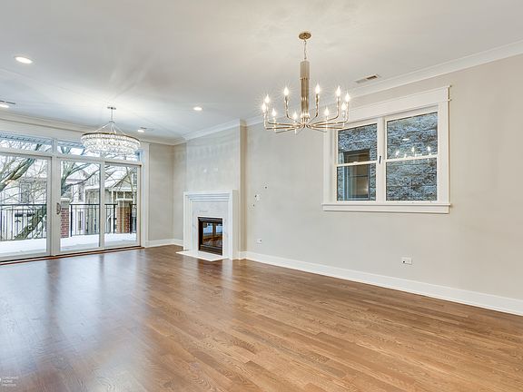 2nd image of 742 W Buckingham Pl #1