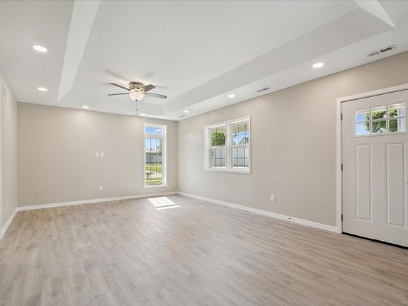 3rd image of 101 N Ash St