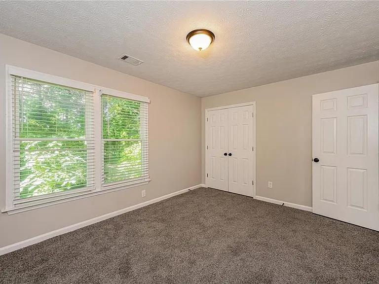 745 Mountain Oaks Pkwy — Photo 15