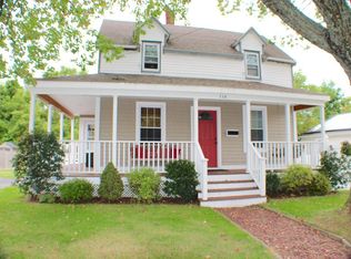114 Cogswell St, Haverhill, MA 01832