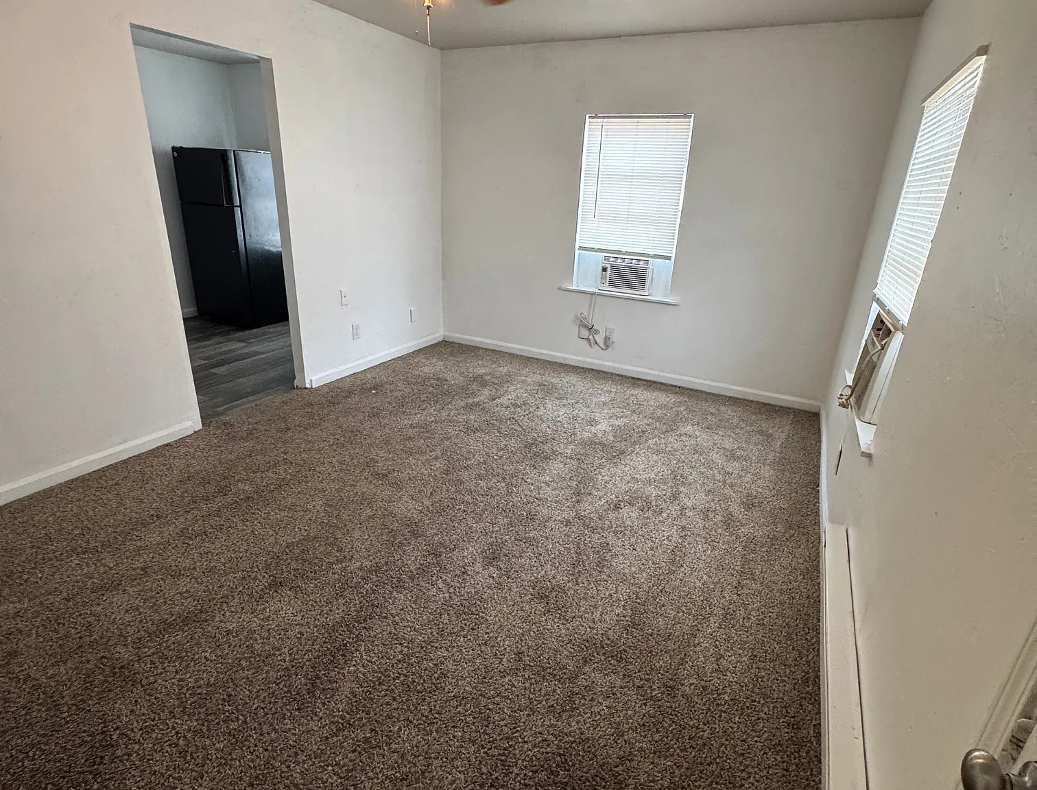 2 bed, 600 sqft, $800 — Photo 1
