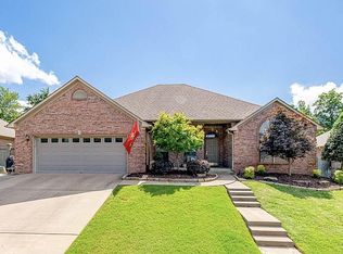 151 Lily Dr, Maumelle, AR 72113
