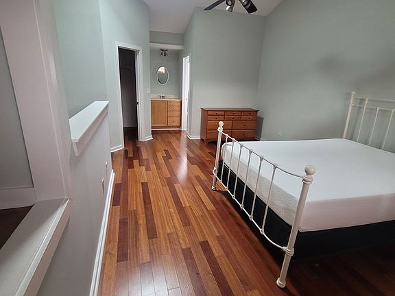 2nd image of 211 Saint Luke Ct