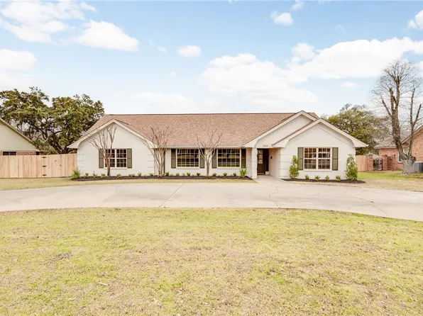 1606 Carter Creek Pkwy, Bryan, TX 77802