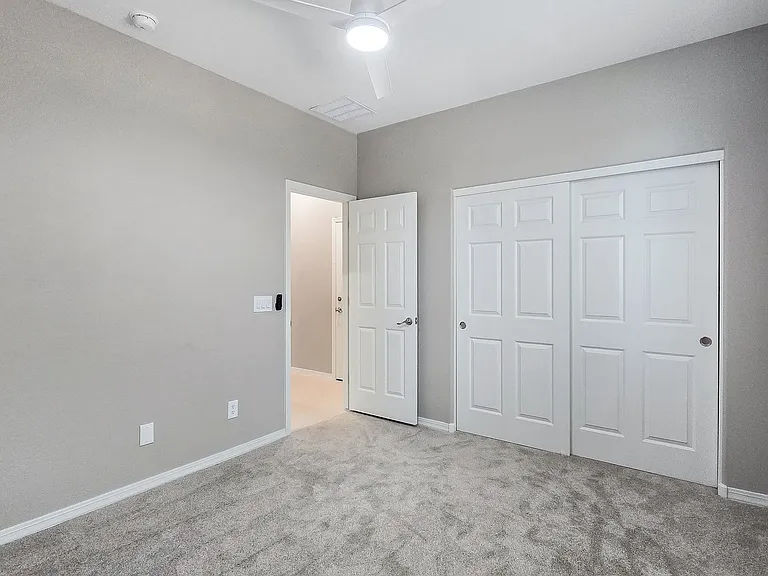 17878 W Desert Wind Dr — Photo 5