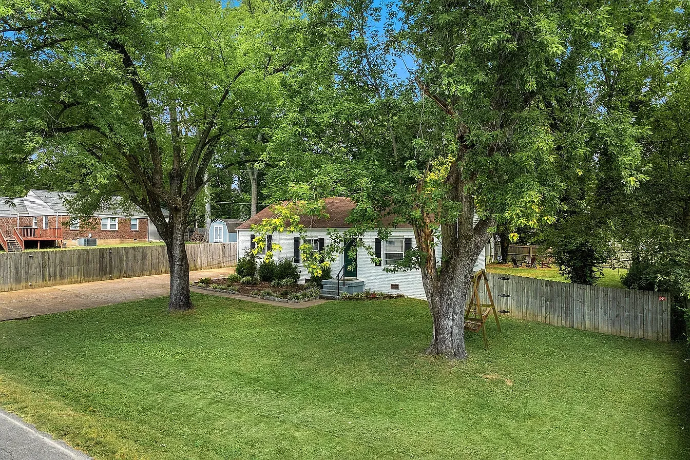3 bed, 1515 sqft, $2,900 — Photo 3