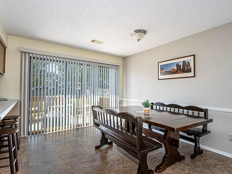 101 Bearskin Dr — Photo 12