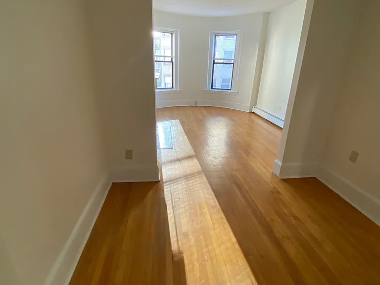 17 Hemenway St #3 — Photo 9