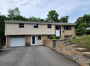3175 Harts Run Rd, Glenshaw, PA 15116