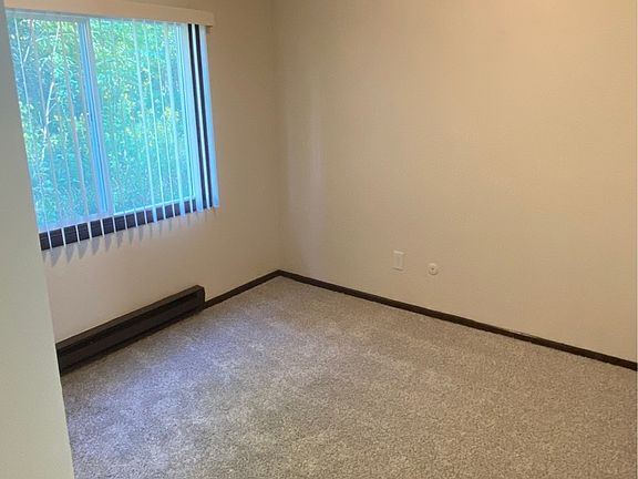 4th image of 4327 Centennial Ct APT 6