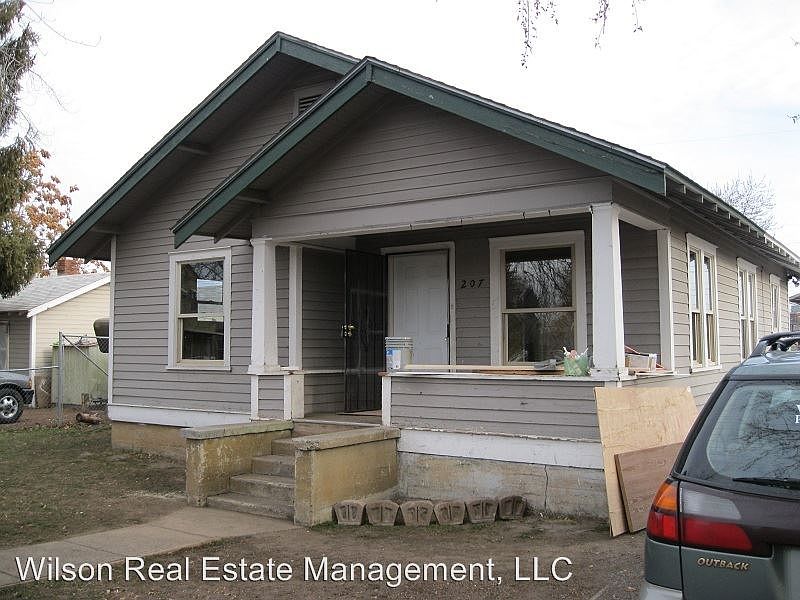 1st image of 207 N Pierce Ave