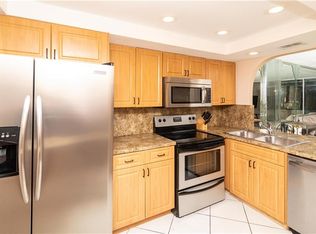 110 Royal Park Dr APT 1B, Oakland Park, FL 33309