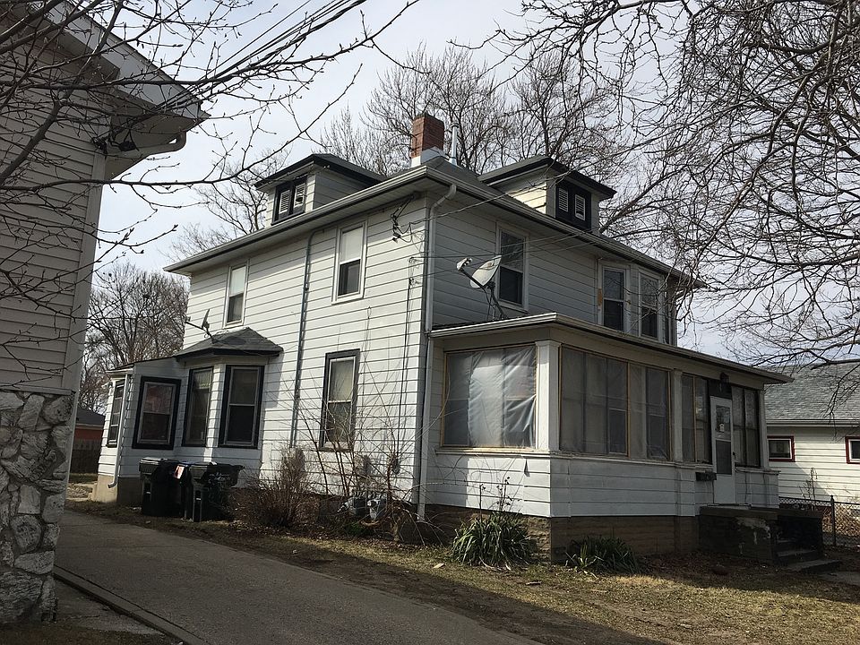 1st image of 24 Philippa Ave #2