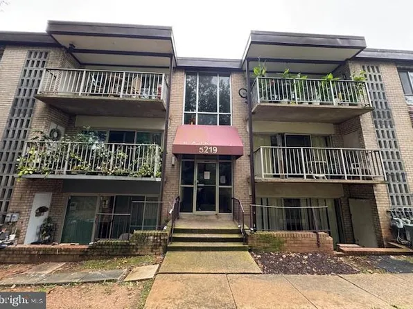 5219 Newton St APT T-3, Bladensburg, MD 20710