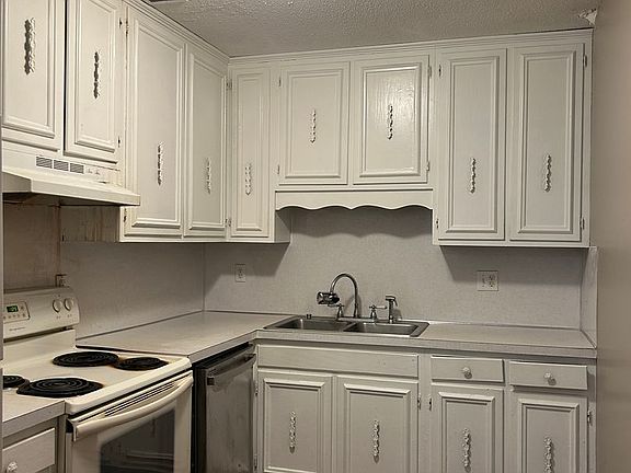 5th image of 117 Santeelah St #B
