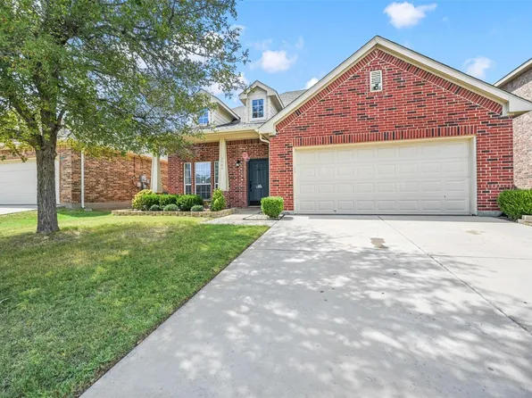 6049 Blazing Star Dr, Fort Worth, TX 76179