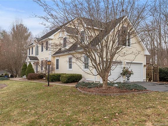 2nd image of 76 Noah Ln
