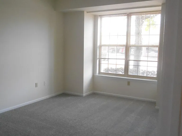 Amberley at Blue Bell Apartments — Photo 45