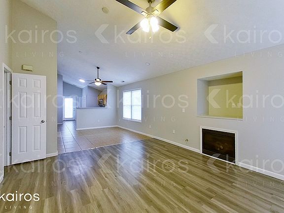 3rd image of 7101 Reynolds Crossing Dr