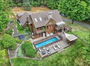 30 Deer Hill Ct, Carmel, NY 10512