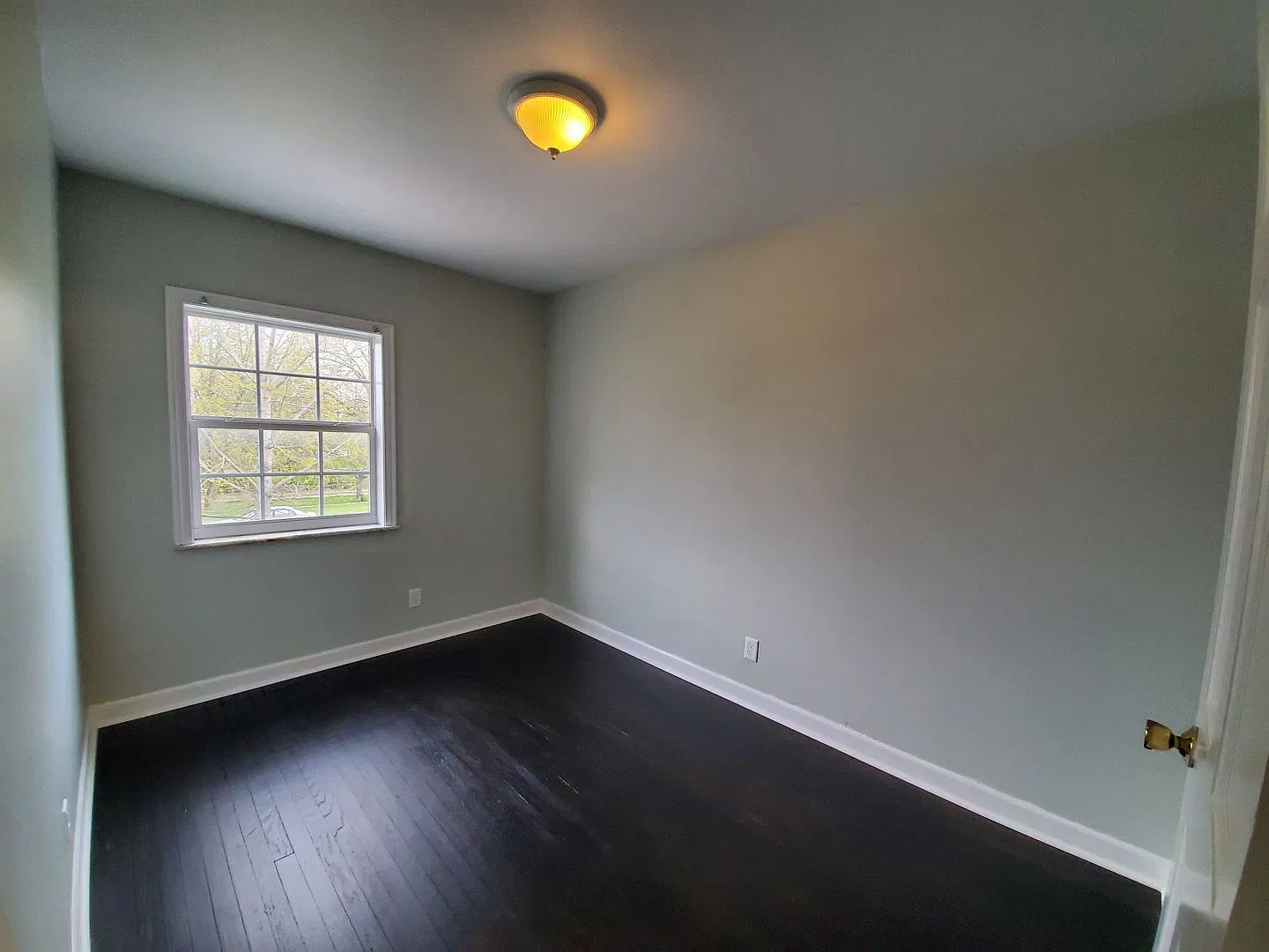 400-410 Glenwood Ave — Photo 3
