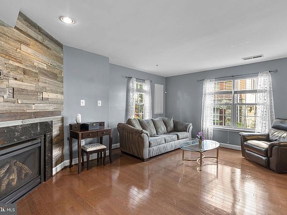 5th image of 14810 Hardcastle St