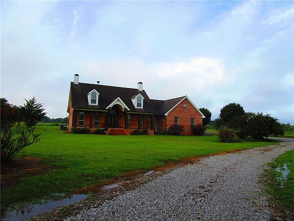 3rd image of 1488 Highway 1181