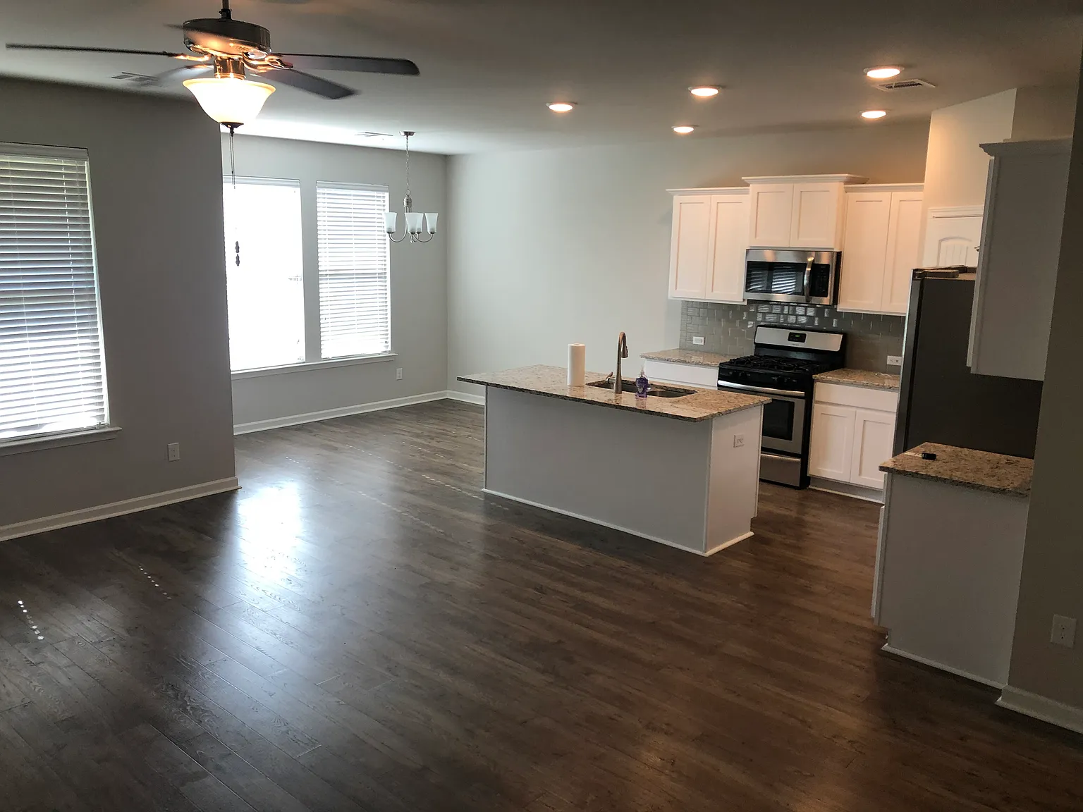3 bed, 1513 sqft, $1,700 — Photo 3