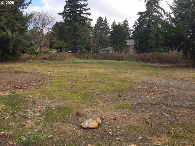 2nd image of 11563 SE Powell Ct