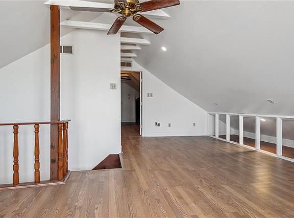 4th image of 2225 Dumaine St #B