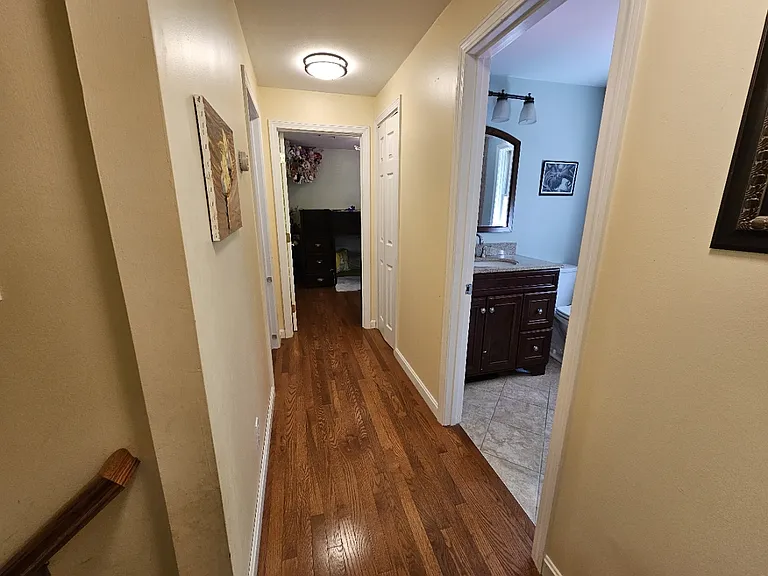 11 Laurel Ln — Photo 22