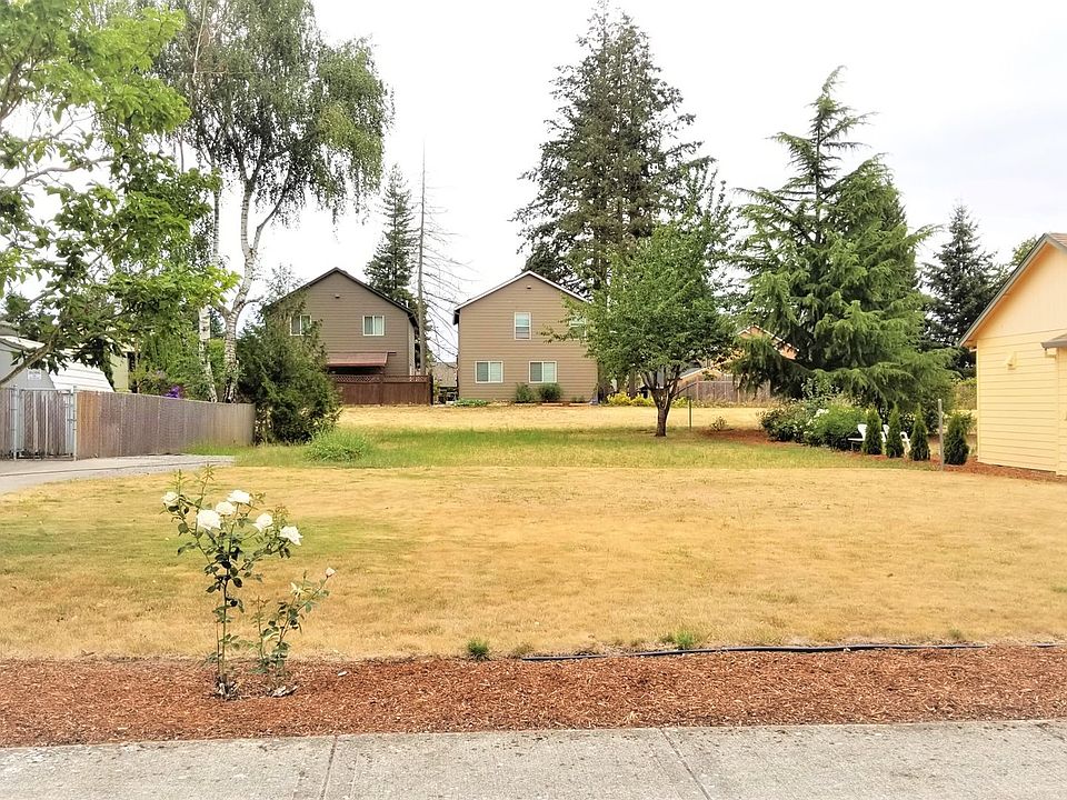 1st image of 4116 NE 52nd St