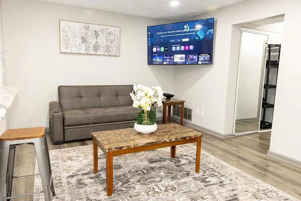 696 Gordon Smith Blvd #3 — Photo 3