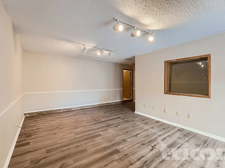 2024 Norfield Ct — Photo 3