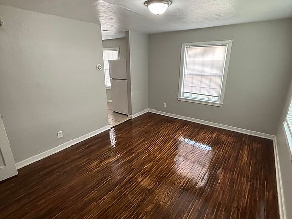 3rd image of 30 Hilltop Rd #1R