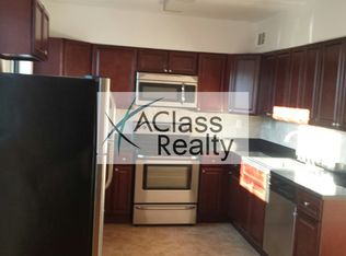 2384 33rd St #2, Astoria, NY 11105
