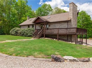 365 Nelson Rd, Farmington, PA 15437