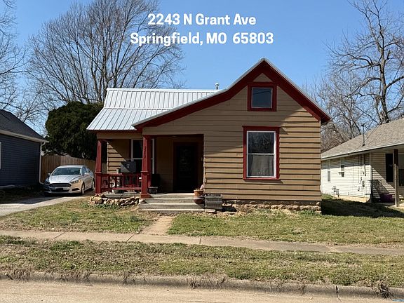 3rd image of 1033 E Mcgee Street