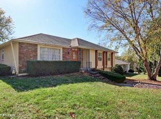 1109 NE 53rd St, Kansas City, MO 64118